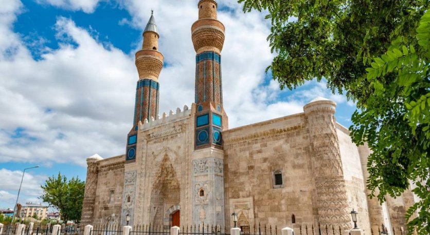 Sivas'ın Gizli Kalmış Köşeleri ve Sultan Otel'den Günlük Geziler